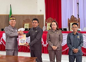 ‎DPRD dan Pemkab Sepakati Raperda melalui Penandatanganan Persetujuan Bersama  ‎