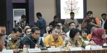 ‎Wabup Hadiri Rapat Koordinasi BNPB Bersama Pemprov Kalteng     ‎