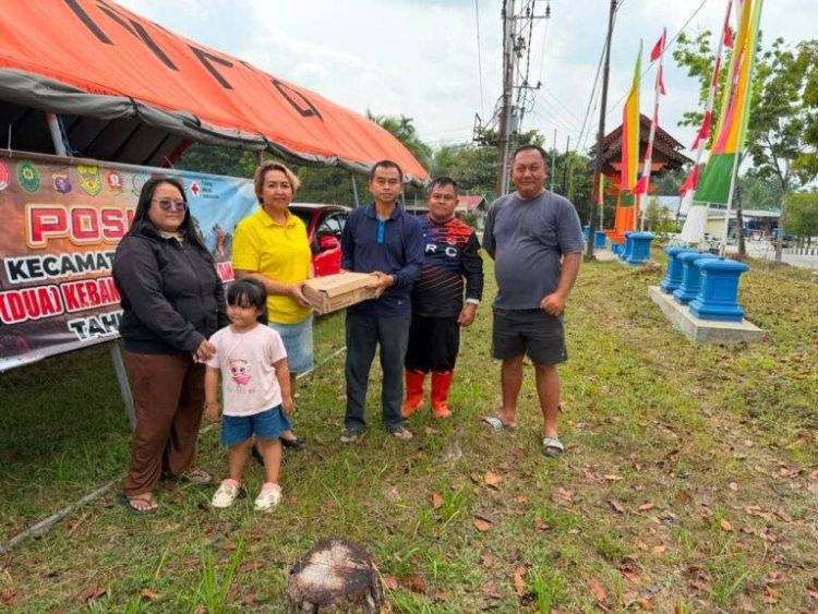 Anggota DPRD Salurkan Bantuan ke Posko Karhutla
